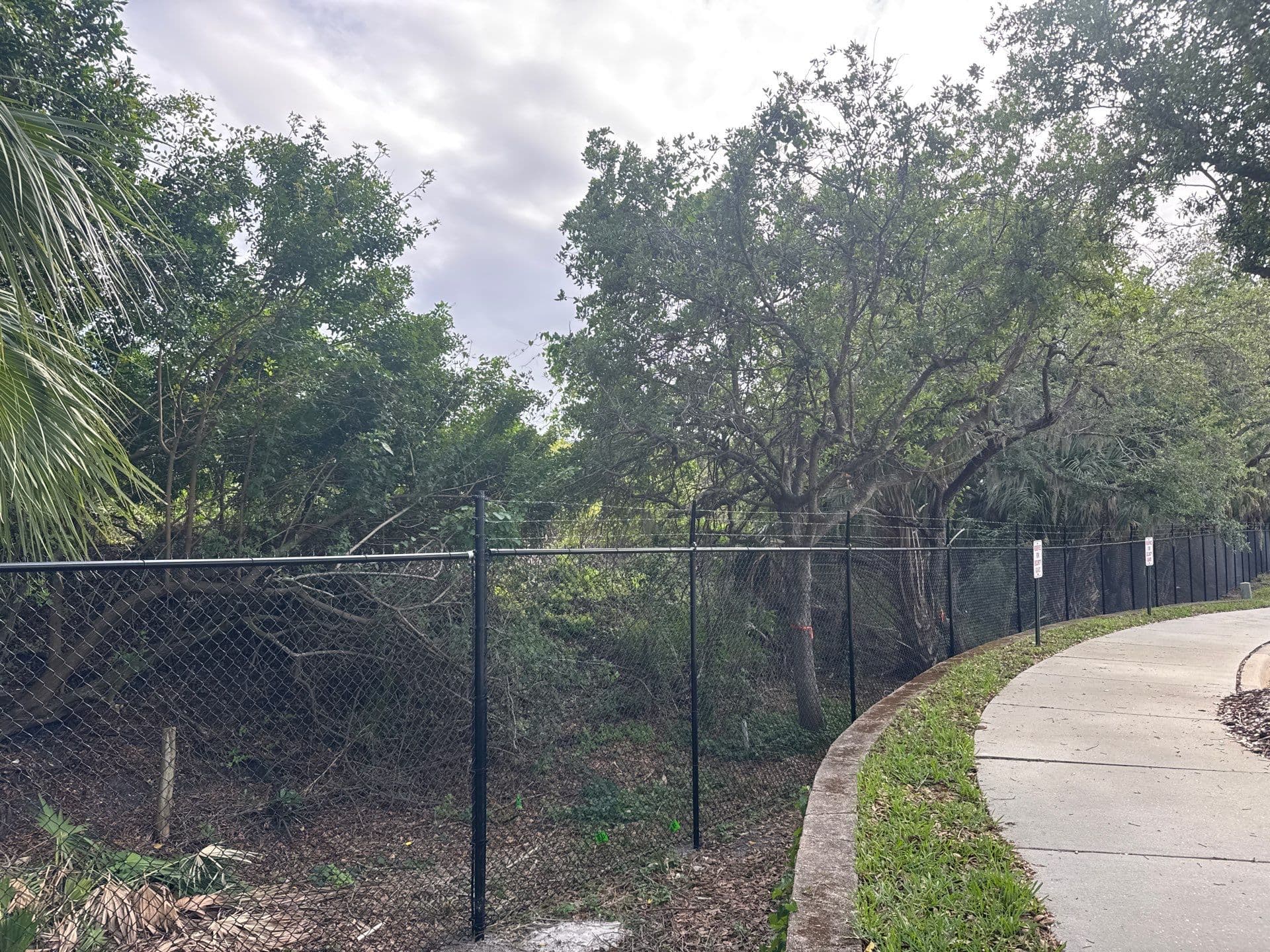 Chain link fence installation by ASAP Fence & Gates near Arcadia, FL