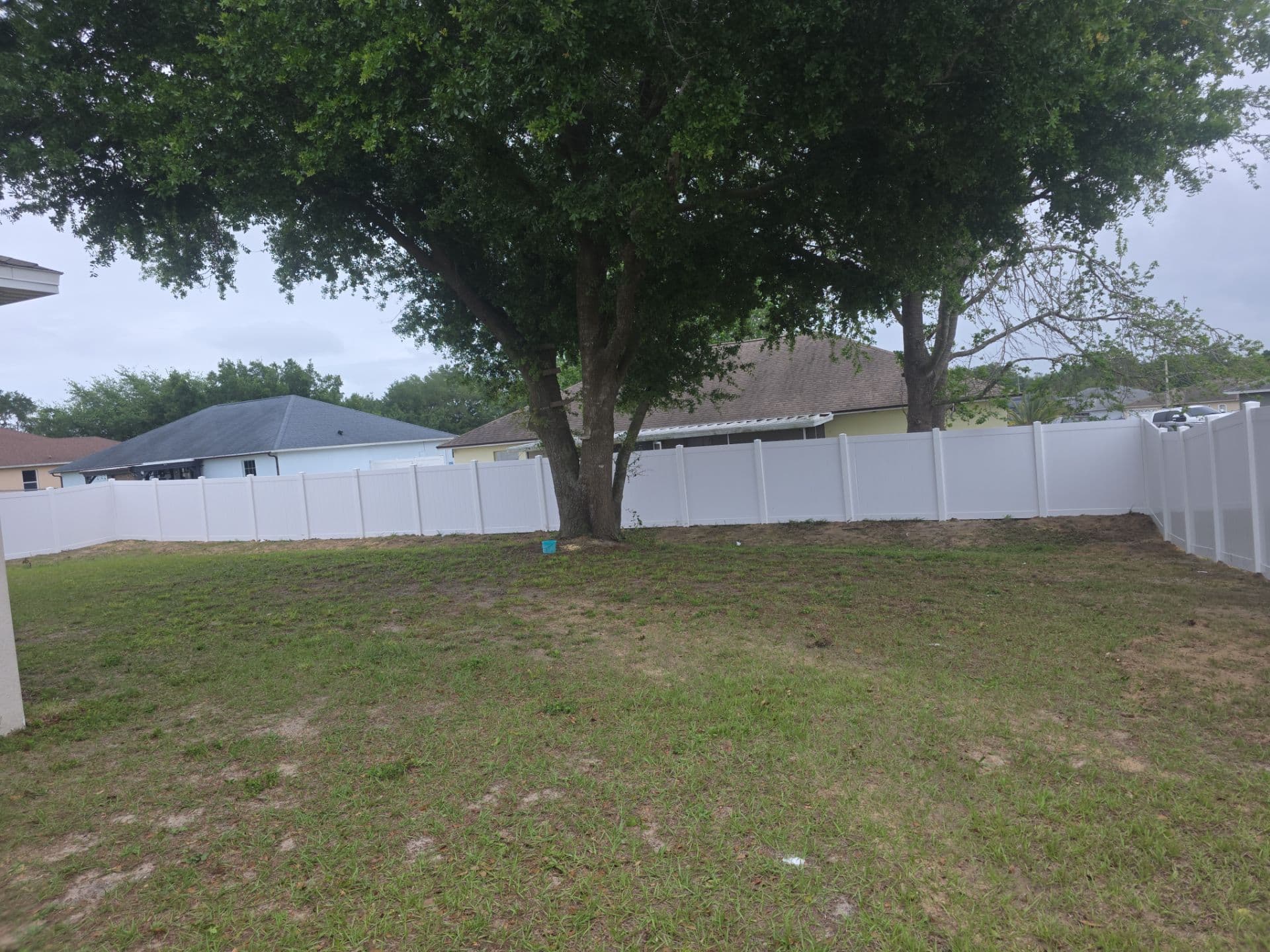 Vinyl fence installation by ASAP Fence & Gates near Water Set, FL